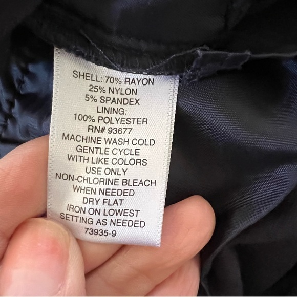 Liz Claiborne Crop pants Size 12 - Picture 7 of 11